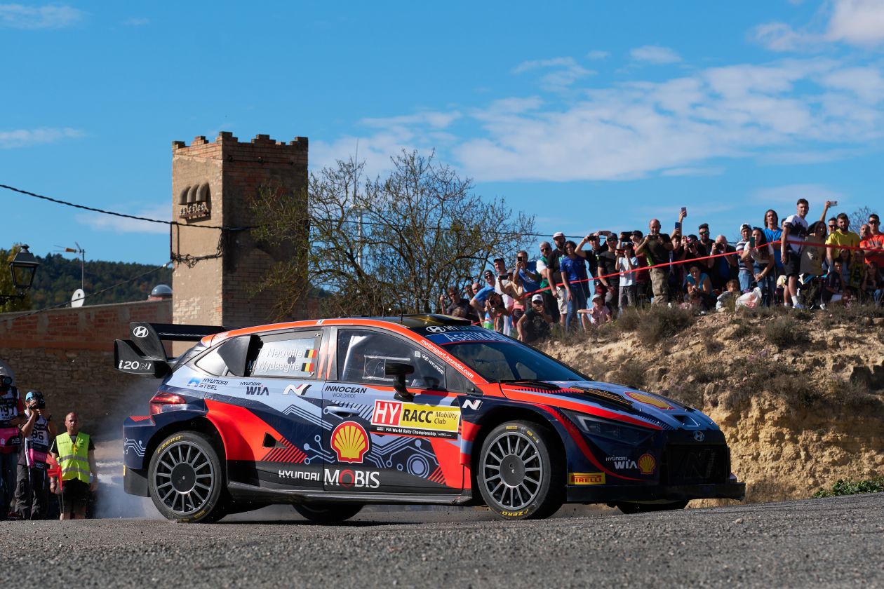 现代汽车wrc车队闪耀wrc比赛西班牙站